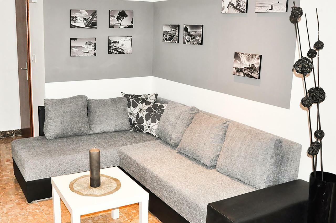 Short Street Apartments Kaštela Eksteriør bilde